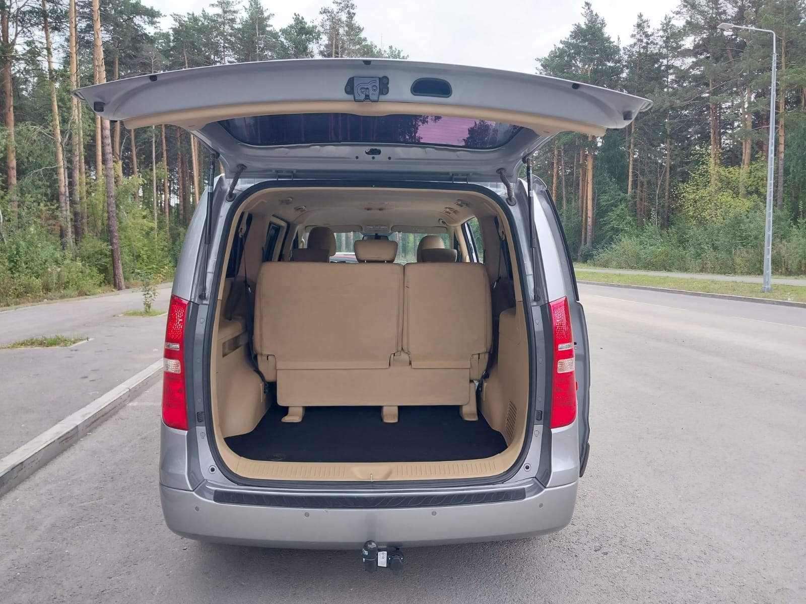 Hyundai H-1 Hyundai H-1