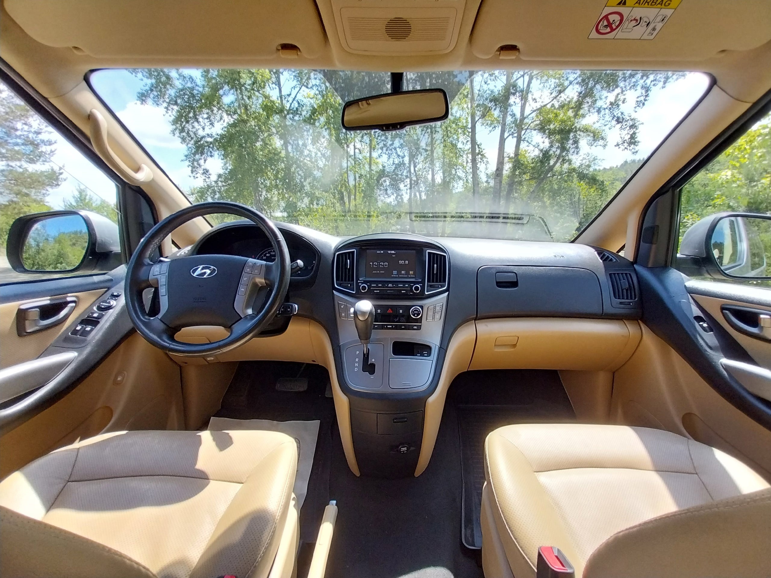 Hyundai H-1 Hyundai H-1
